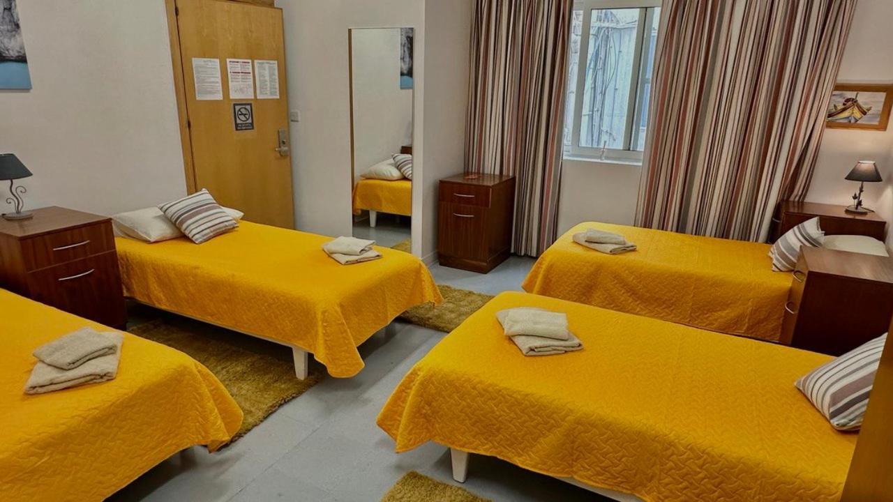 Malta Crown Guesthouse Сент Джулианс Экстерьер фото