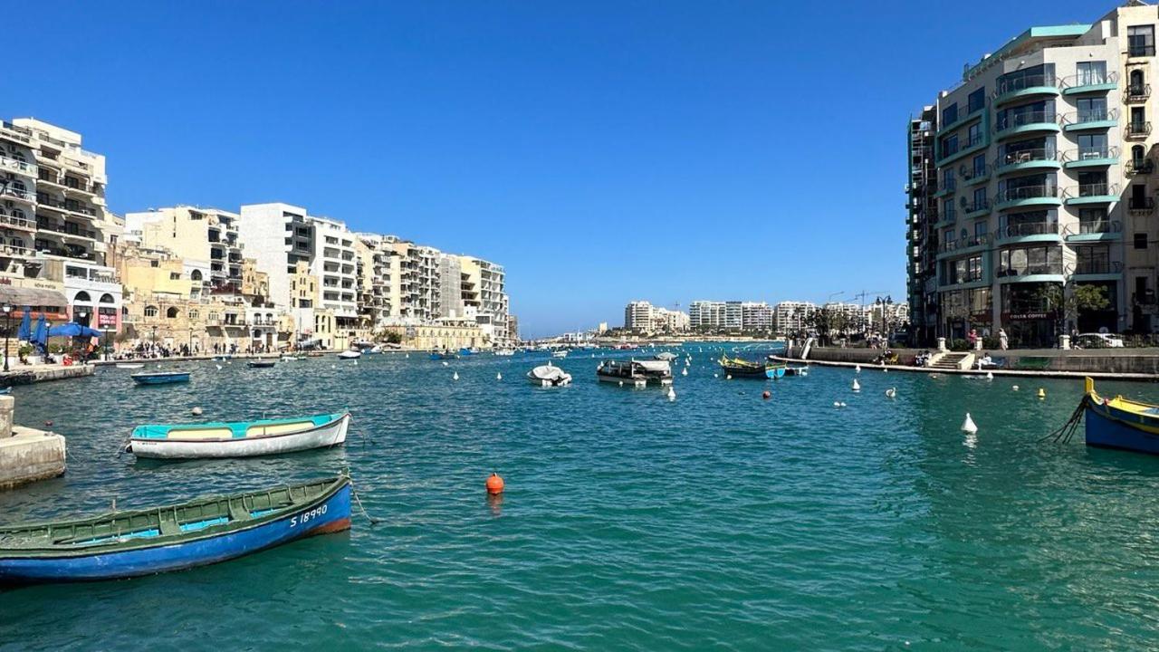 Malta Crown Guesthouse Сент Джулианс Экстерьер фото